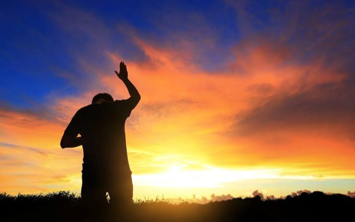 Ways to Start and Maintain a Consistent Prayer Life